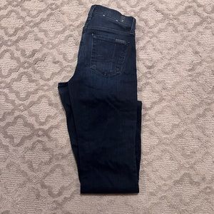 7 for All Mankind Denim. Women jeans. Size 25. Short inseam bootcut.